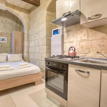 Charming & Cosy In The Heart Of By 360 Estates Valletta