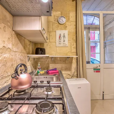 Apartment Charming & Cosy In The Heart Of By 360 Estates *