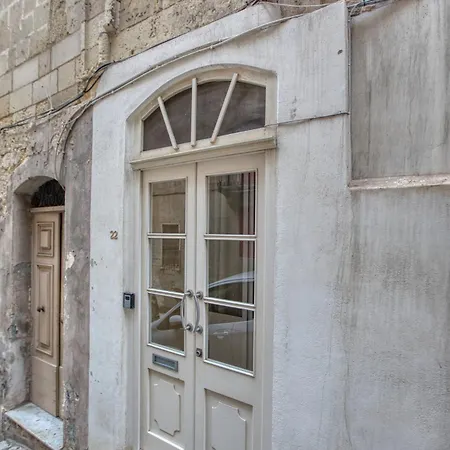 Charming & Cosy In The Heart Of By 360 Estates Apartment Valletta